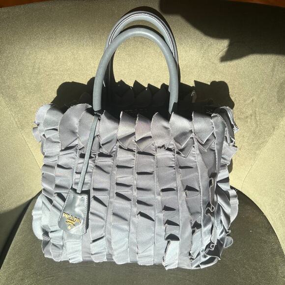 Rare PRADA Tessuto Ruffle Tote Bag Gray w/ Keychain Gold Hardware - Picture 2 of 13